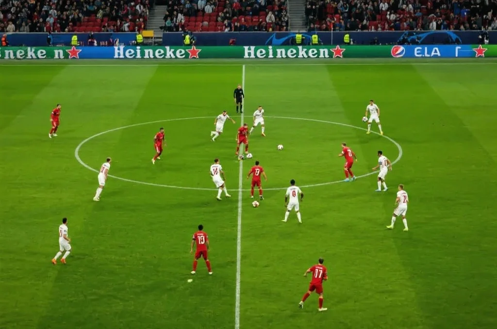 4-3-3阵型比赛场景